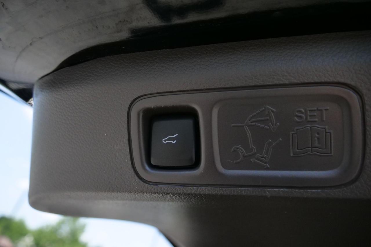 2023 Lincoln Navigator Reserve / 4WD / Rear Cooled Seats / Massage Seats! Lincolnton NC