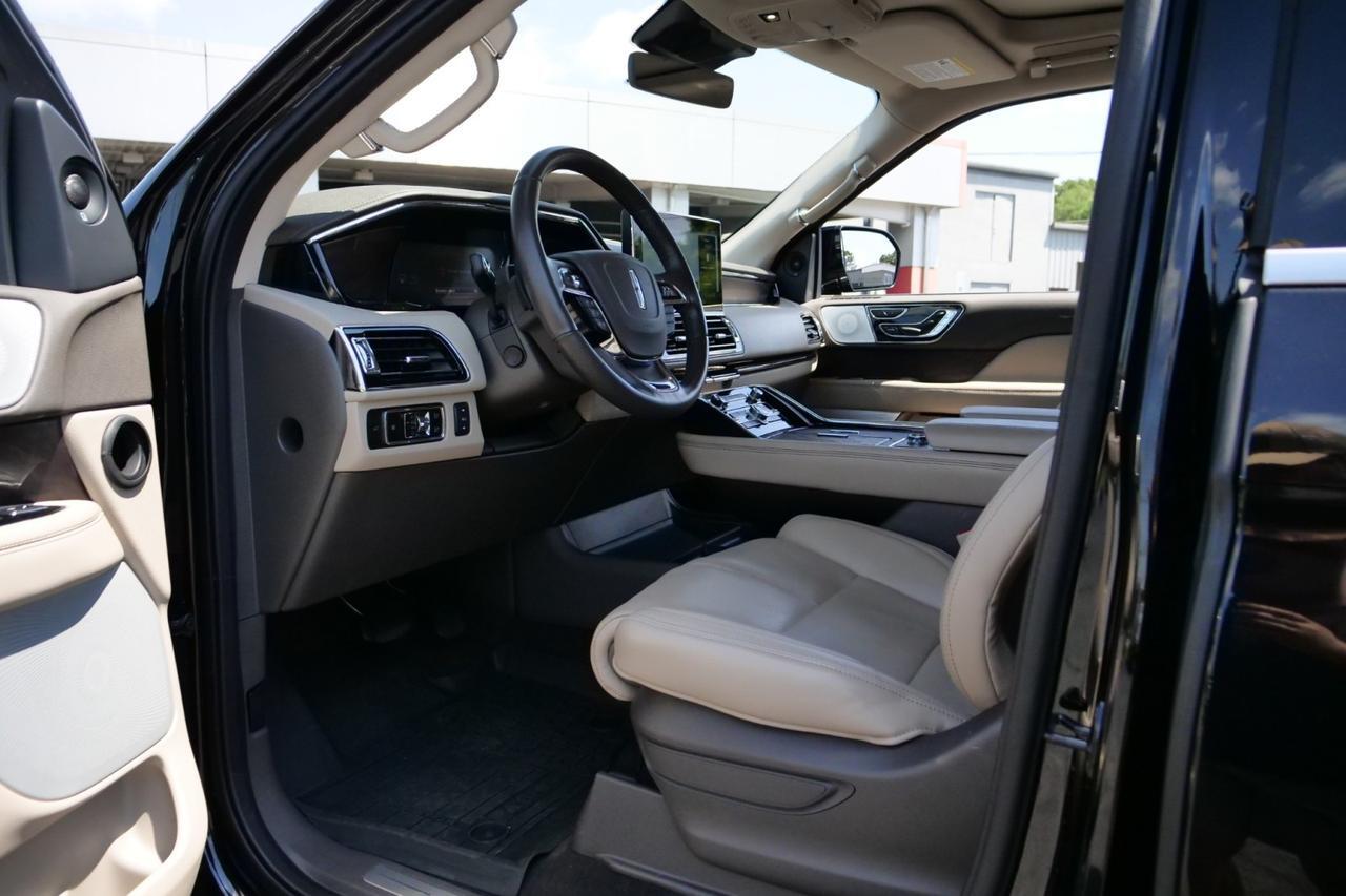 2023 Lincoln Navigator Reserve / 4WD / Rear Cooled Seats / Massage Seats! Lincolnton NC