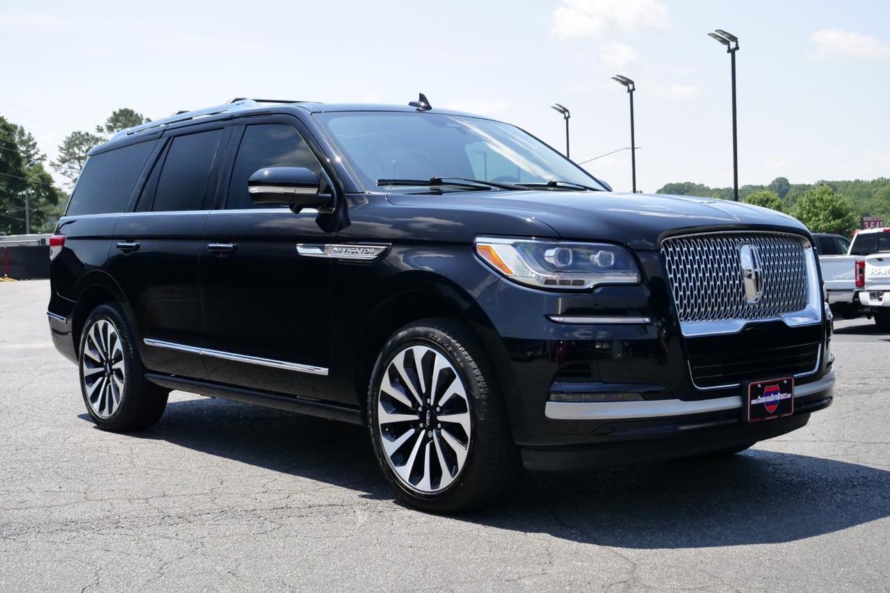 2023 Lincoln Navigator Reserve / 4WD / Rear Cooled Seats / Massage Seats! Lincolnton NC