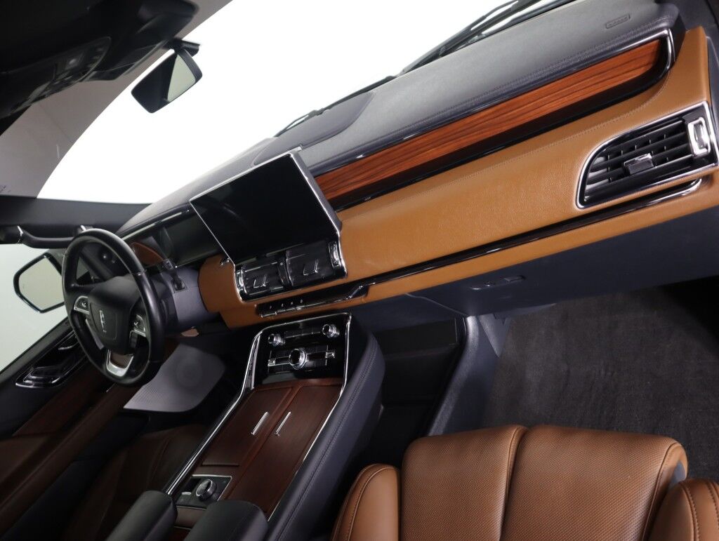 2023 Lincoln Navigator Reserve 4x4 w/Monochromatic Pkg Maumee OH