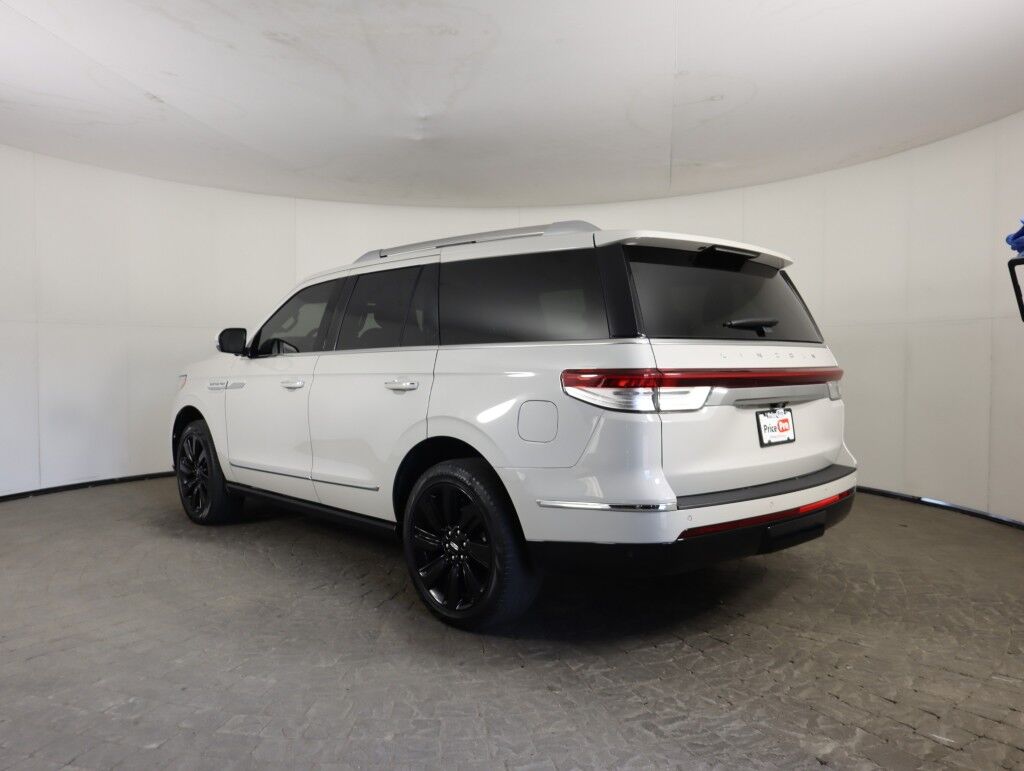 2023 Lincoln Navigator Reserve 4x4 w/Monochromatic Pkg Maumee OH