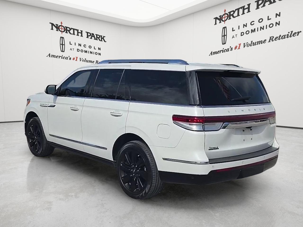2023 Lincoln Navigator Reserve