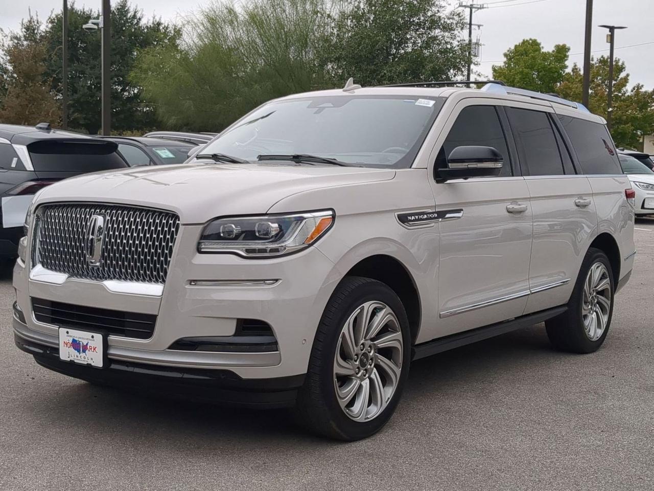 2023 Lincoln Navigator Reserve