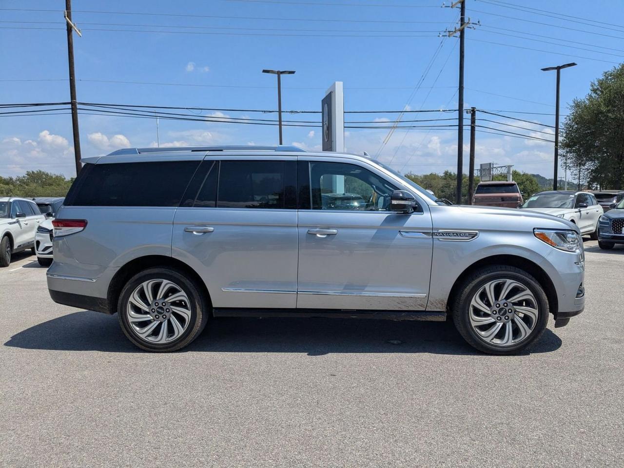 2023 Lincoln Navigator Reserve