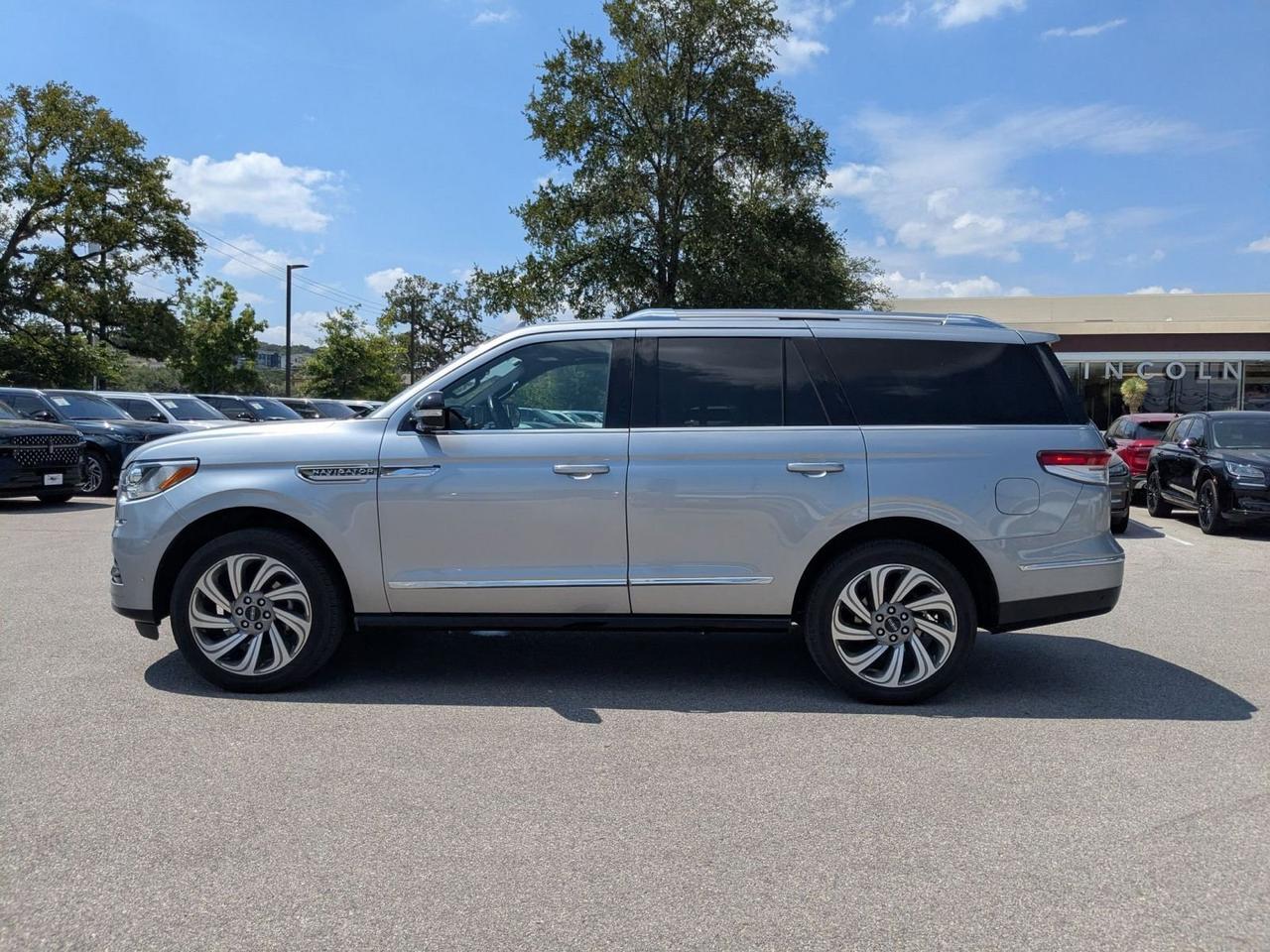 2023 Lincoln Navigator Reserve