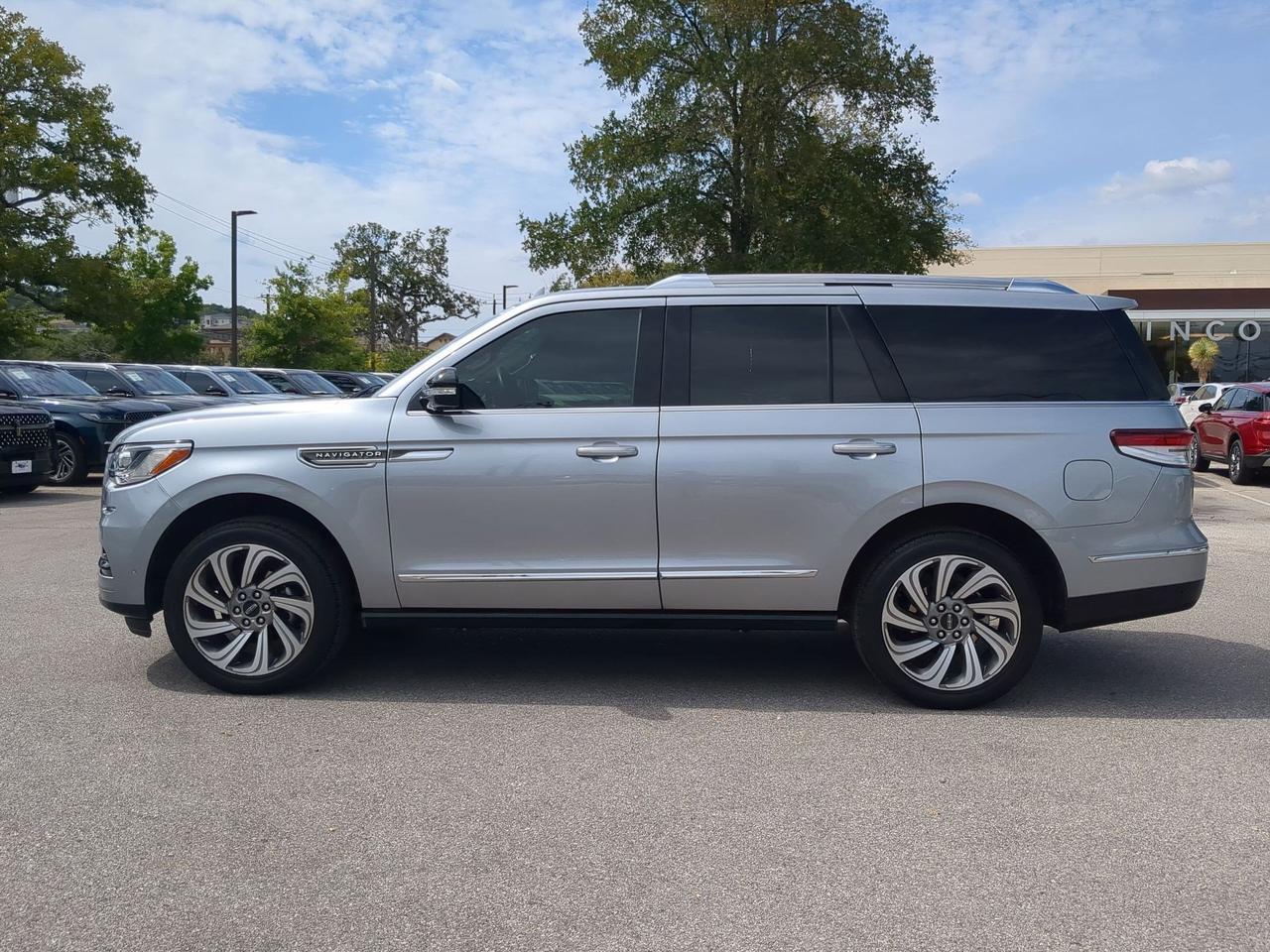 2023 Lincoln Navigator Reserve
