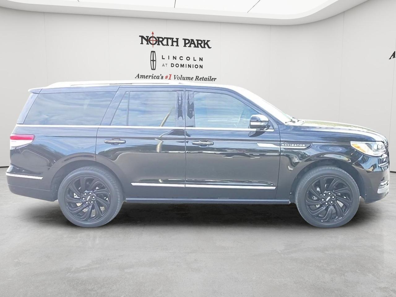 2023 Lincoln Navigator Reserve