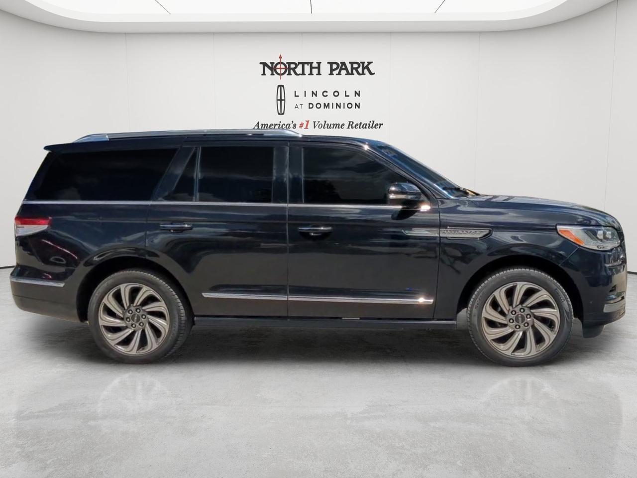 2023 Lincoln Navigator Reserve