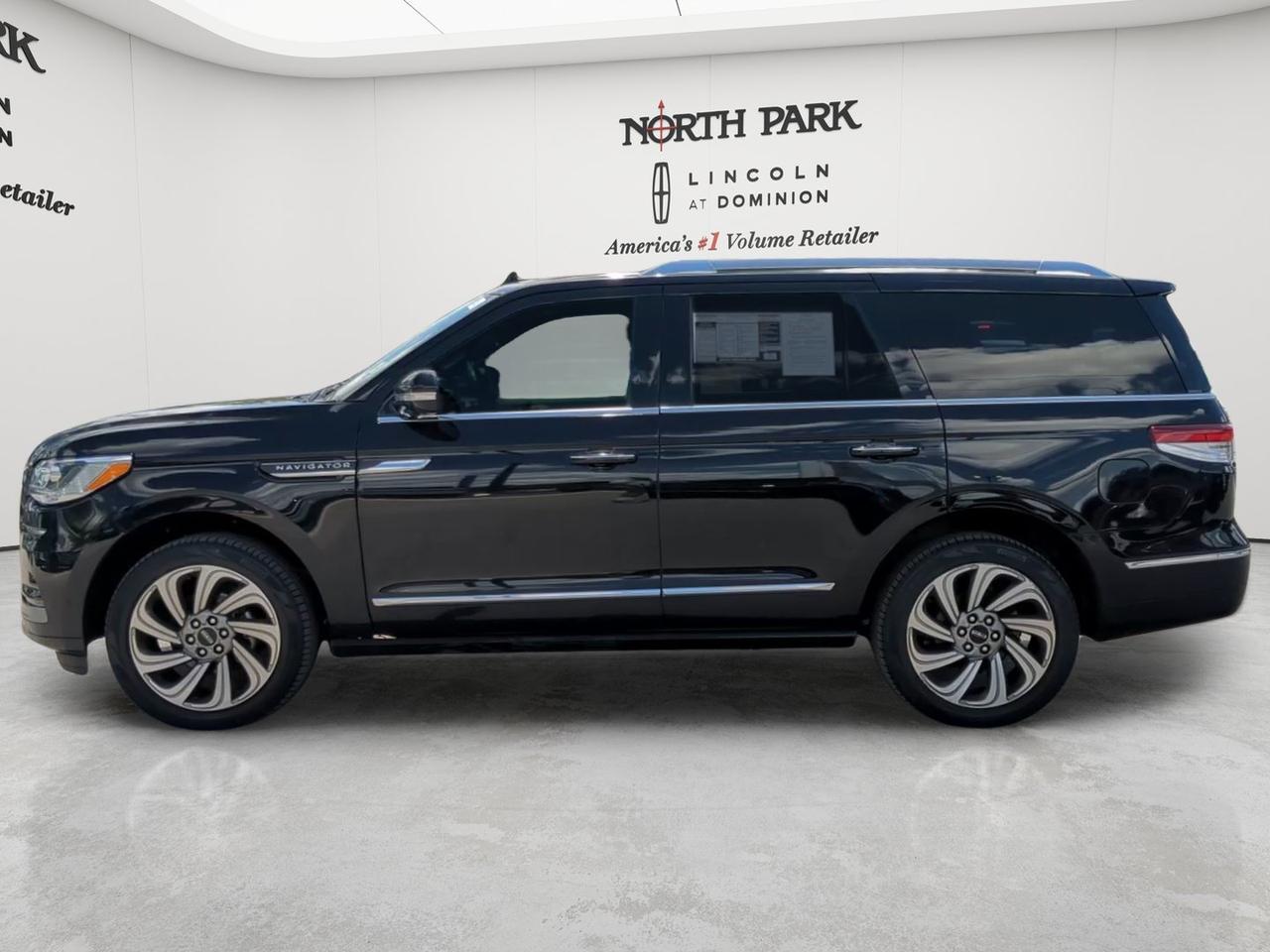 2023 Lincoln Navigator Reserve