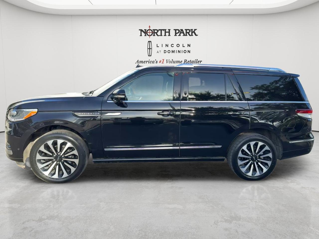 2023 Lincoln Navigator Reserve