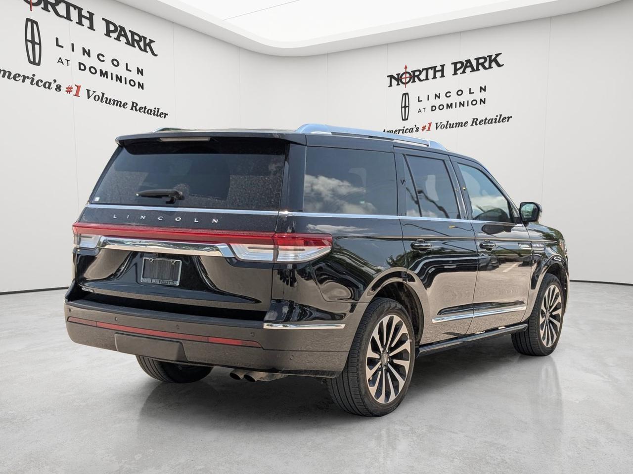 2023 Lincoln Navigator Reserve
