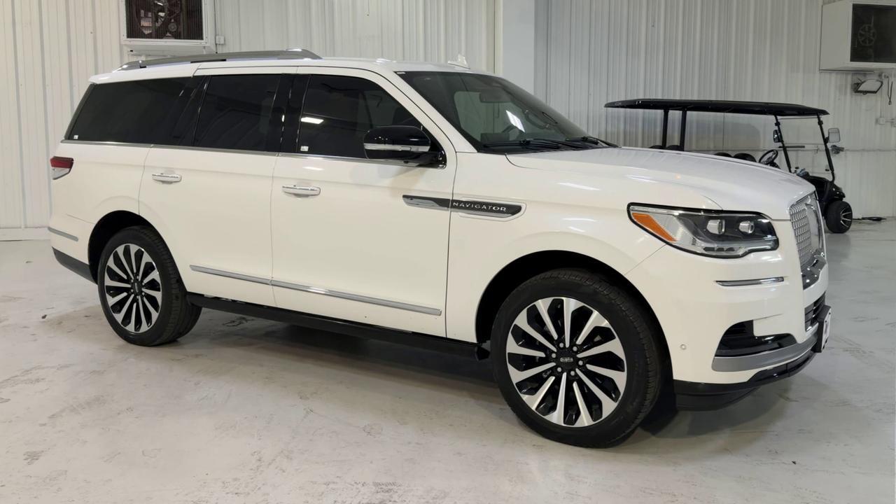 2023 Lincoln Navigator Reserve
