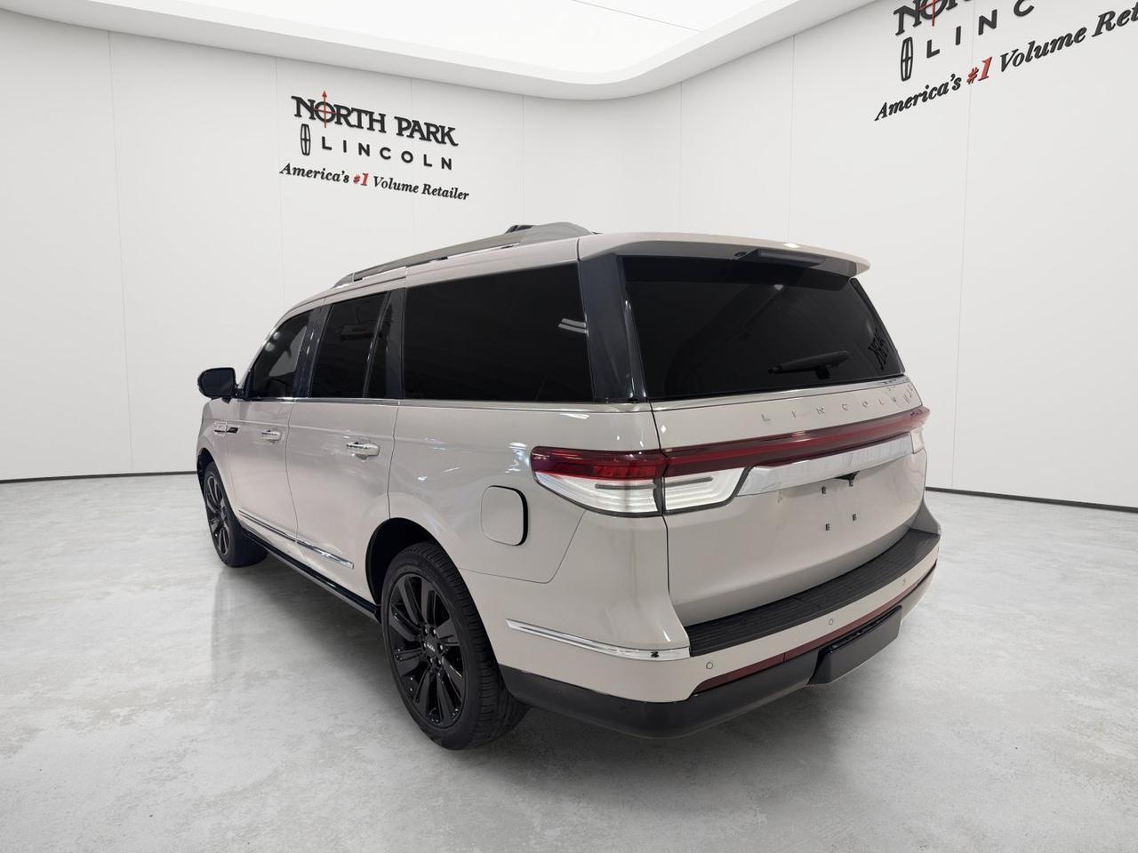 2023 Lincoln Navigator Reserve