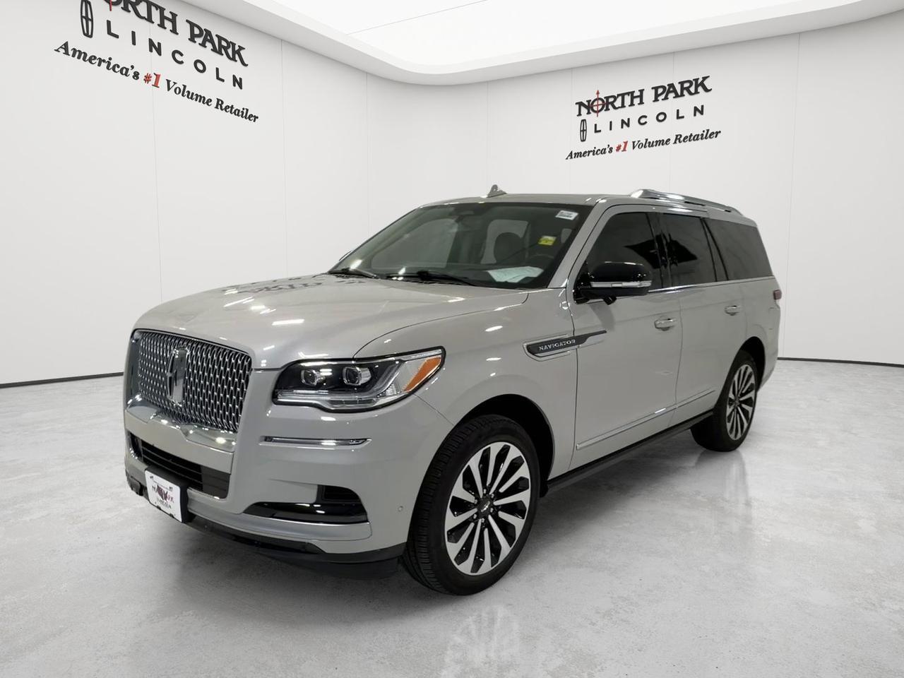 2023 Lincoln Navigator