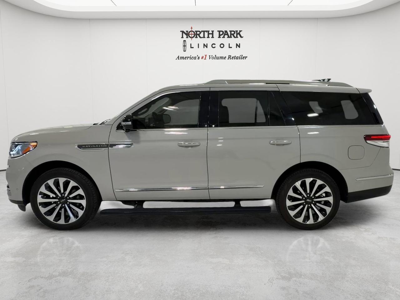 2023 Lincoln Navigator Reserve