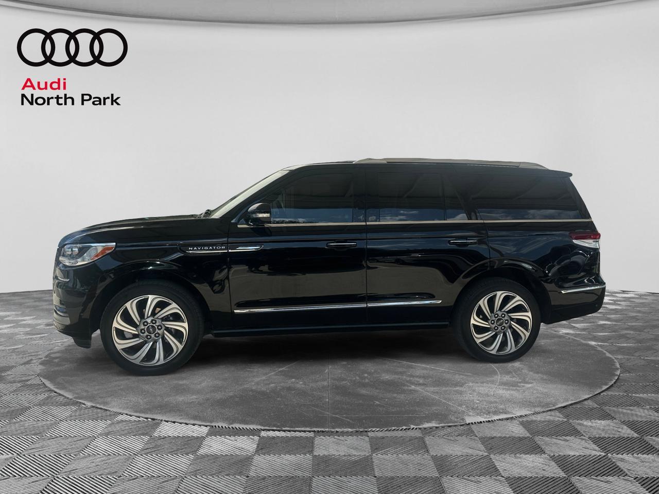 2023 Lincoln Navigator Reserve
