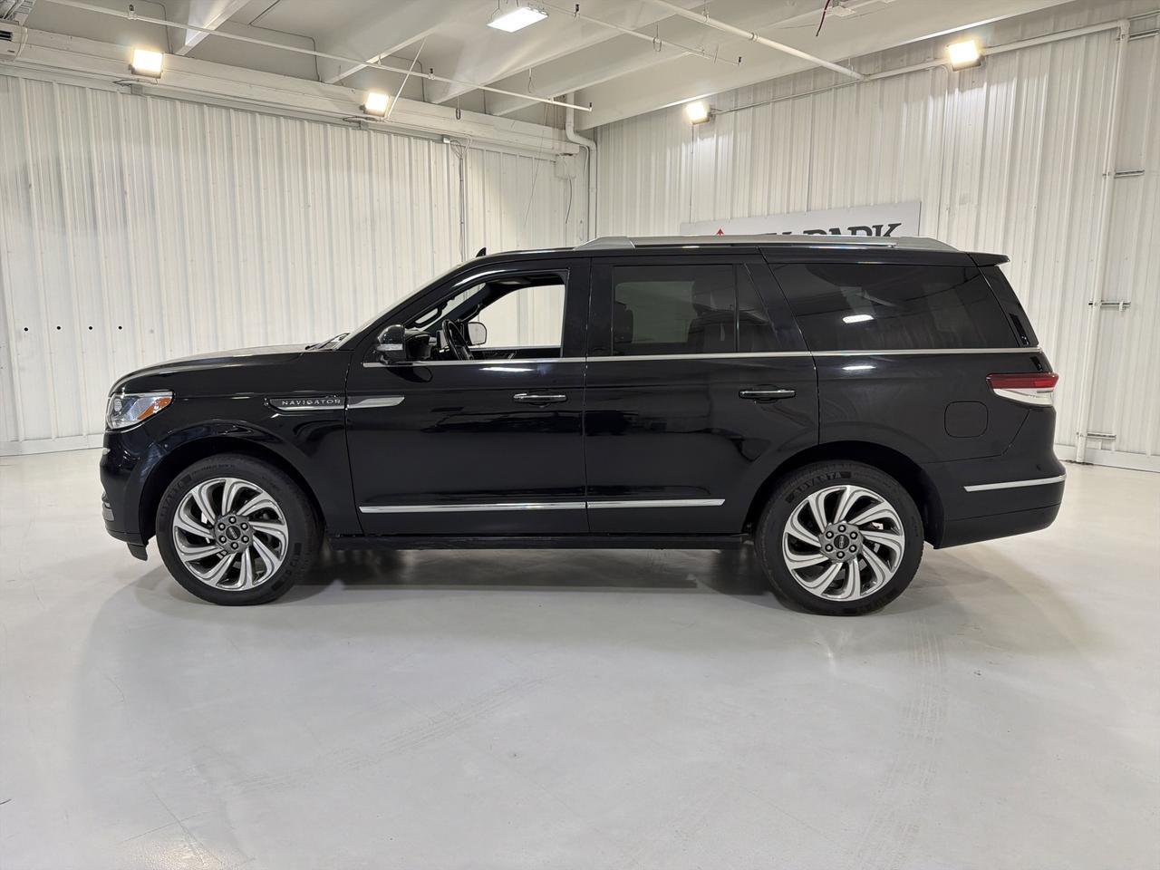 2023 Lincoln Navigator Reserve
