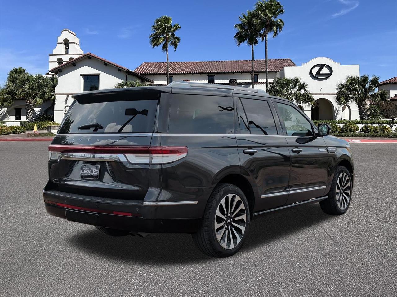 2023 Lincoln Navigator Reserve