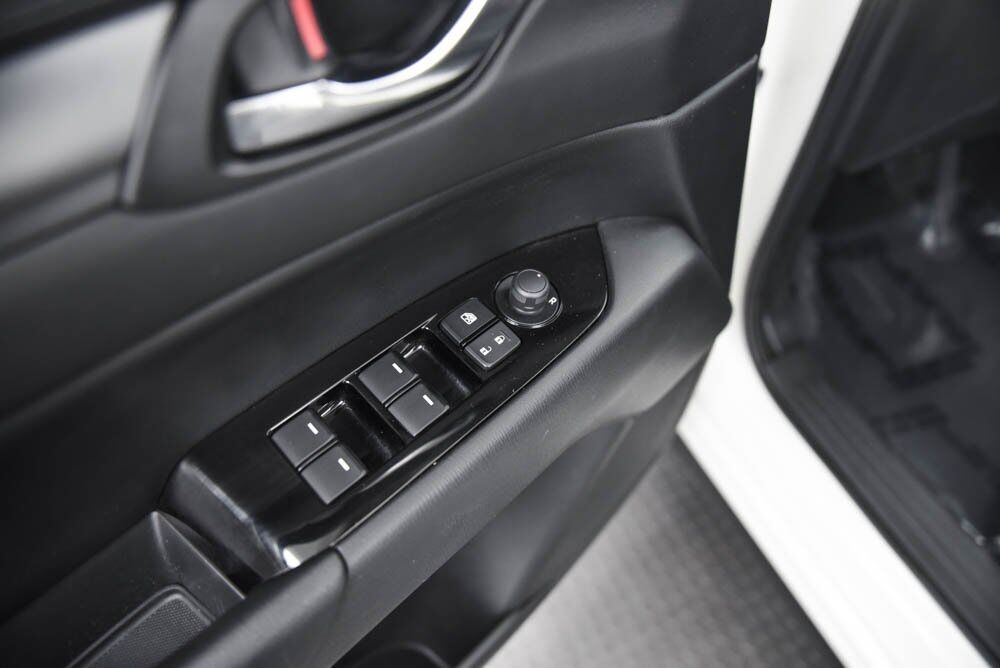 2023 MAZDA CX-5 2.5 S Preferred Package Akron OH
