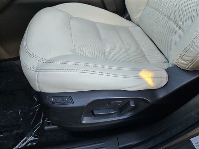 2023 MAZDA CX-5 2.5 S Preferred Package Roseville CA