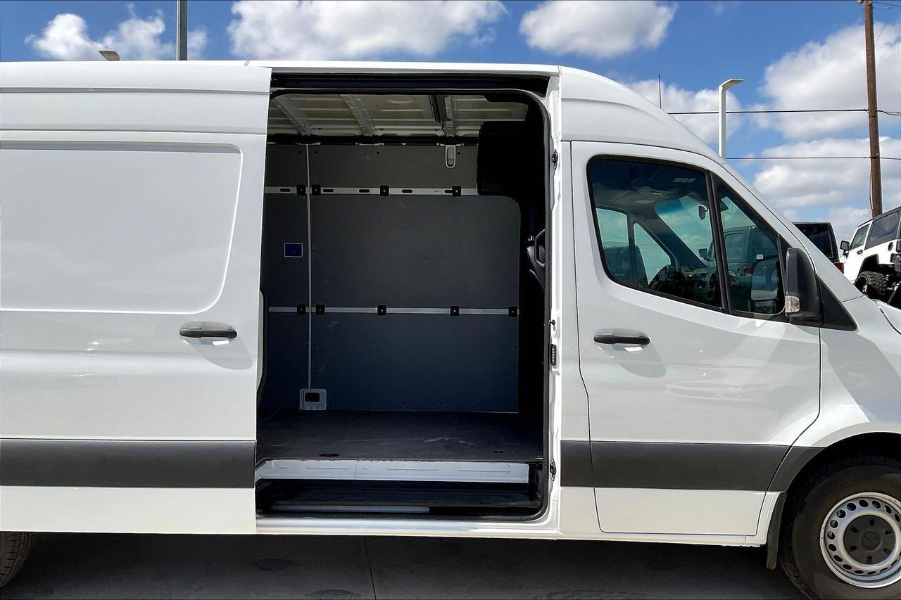 2023 MERCEDES-BENZ SPRINTER 2500 Houston TX
