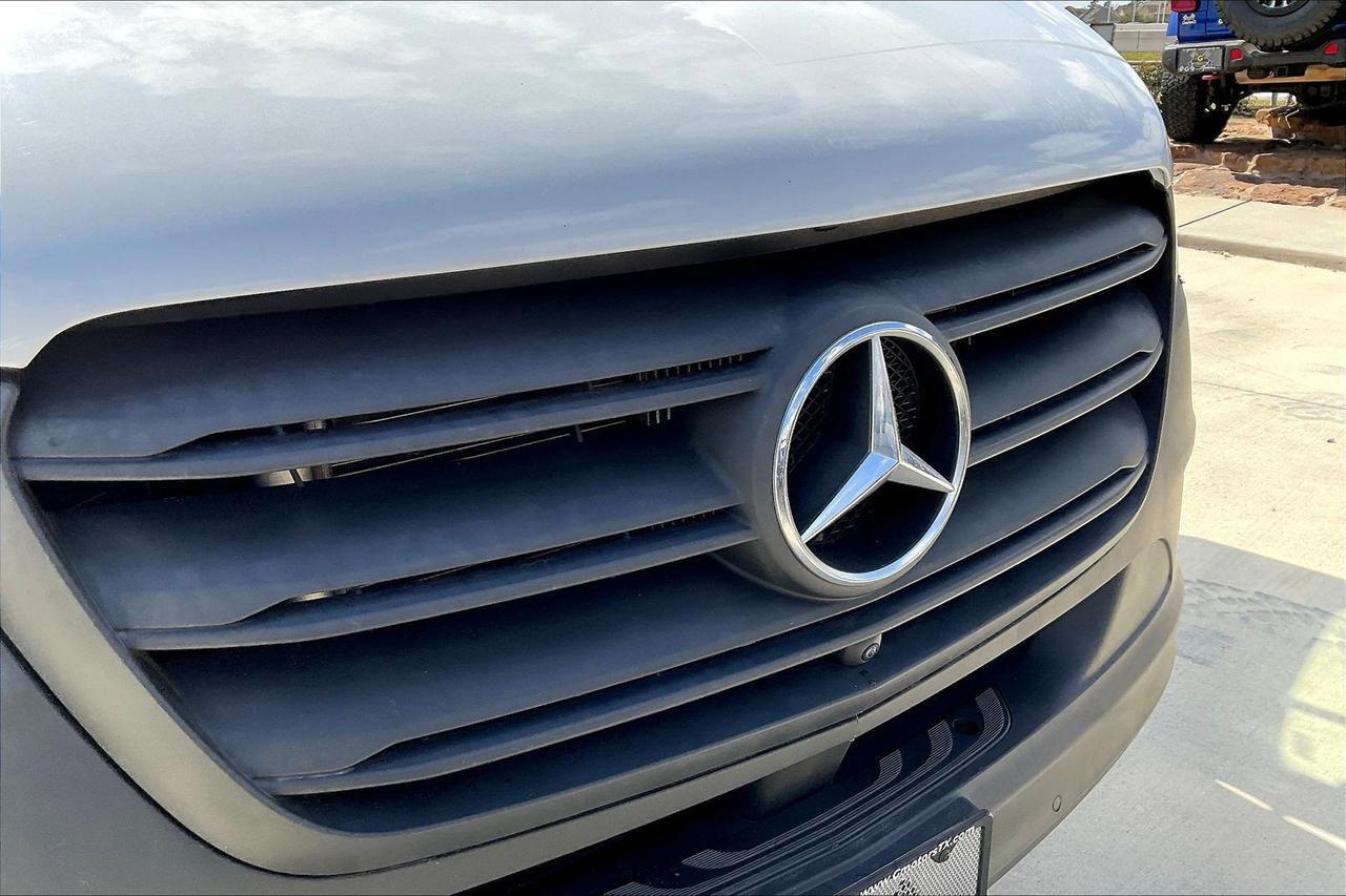 2023 MERCEDES-BENZ SPRINTER 2500 Houston TX
