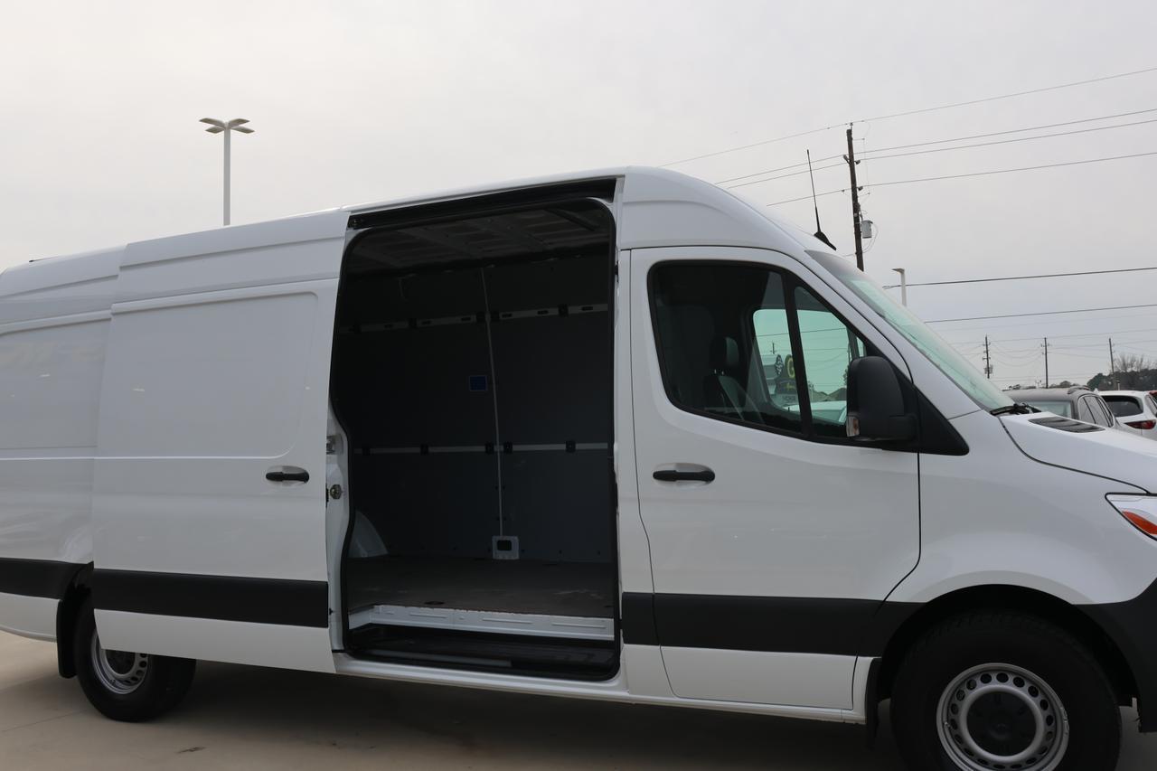 2023 MERCEDES-BENZ SPRINTER 2500 Houston TX