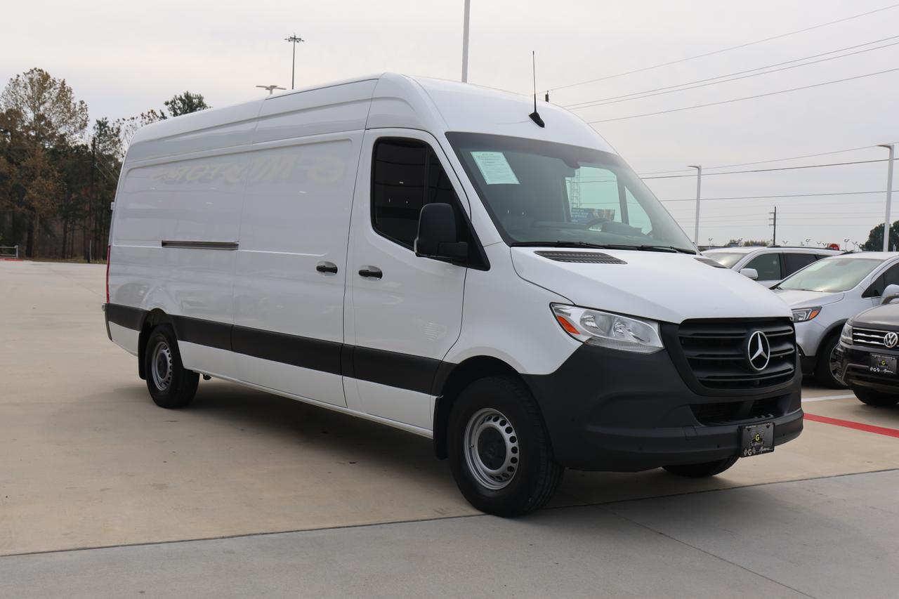 2023 MERCEDES-BENZ SPRINTER 2500 Houston TX