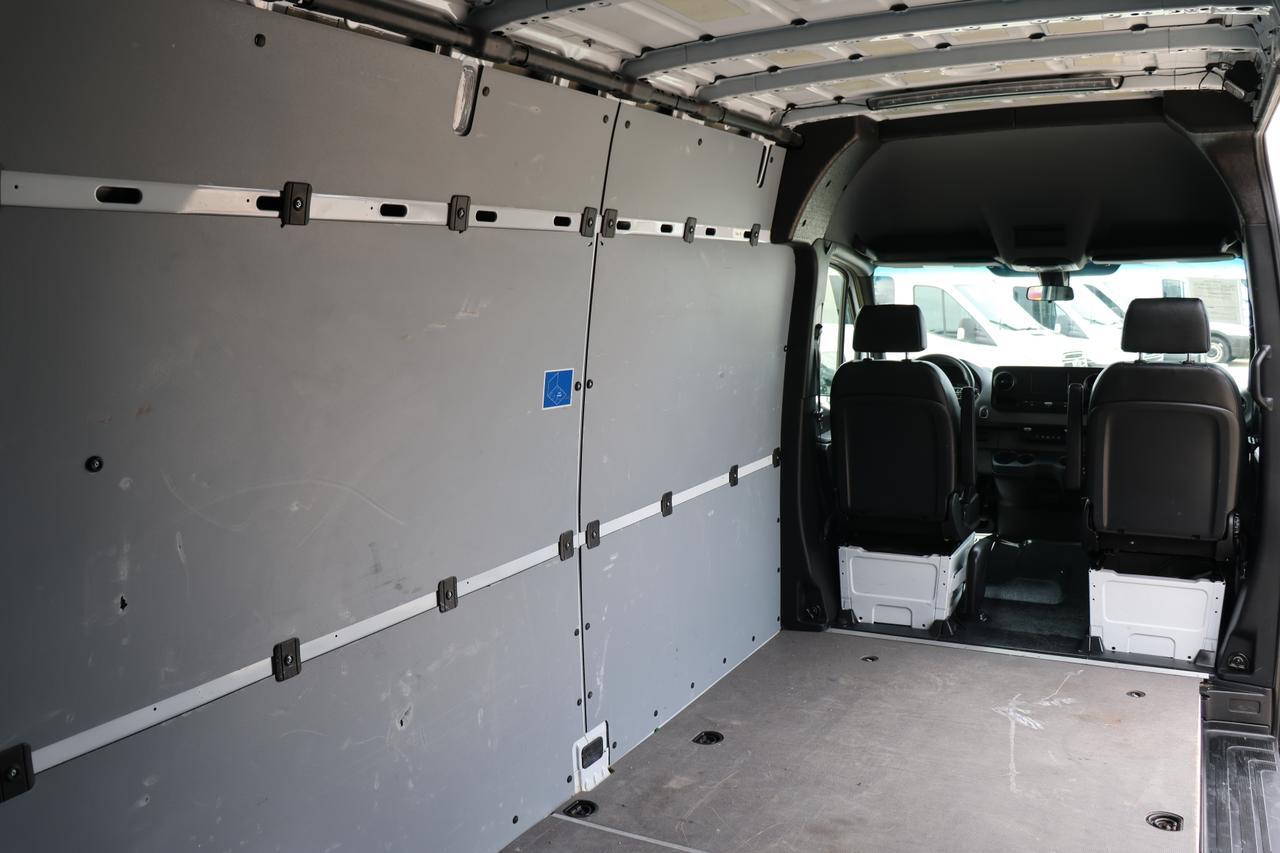 2023 MERCEDES-BENZ SPRINTER 2500 Houston TX