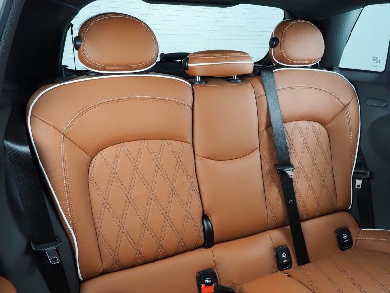 2023 MINI Cooper S 4 Door *ICONIC TRIM, HEADS-UP DISPLAY, NAVIGATION, BACKUP-CAMERA, COLOR TOUCHSCREEN, PANORAMA MOONROOF, CHESTERFIELD LEATHER, HEATED SEATS, HARMAN/KARDON, WIRELESS CHARGING, APPLE CARPLAY Round Rock TX