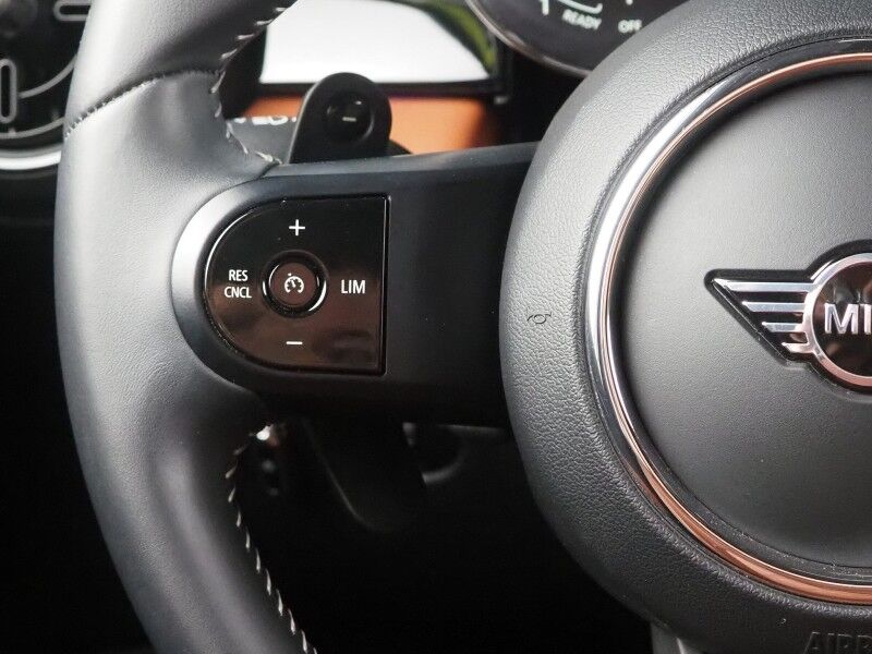 2023 MINI Cooper S 4 Door *ICONIC TRIM, HEADS-UP DISPLAY, NAVIGATION, BACKUP-CAMERA, COLOR TOUCHSCREEN, PANORAMA MOONROOF, CHESTERFIELD LEATHER, HEATED SEATS, HARMAN/KARDON, WIRELESS CHARGING, APPLE CARPLAY Round Rock TX