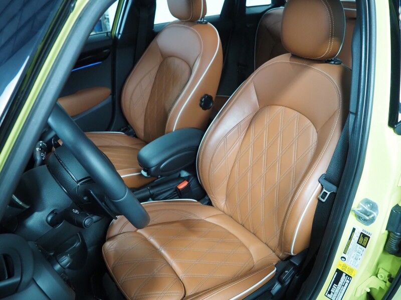 2023 MINI Cooper S 4 Door *ICONIC TRIM, HEADS-UP DISPLAY, NAVIGATION, BACKUP-CAMERA, COLOR TOUCHSCREEN, PANORAMA MOONROOF, CHESTERFIELD LEATHER, HEATED SEATS, HARMAN/KARDON, WIRELESS CHARGING, APPLE CARPLAY Round Rock TX