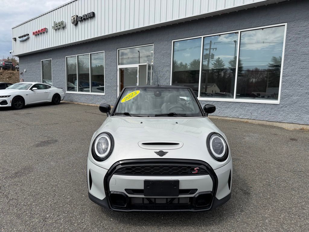 2023 MINI Cooper S Signature Orange MA