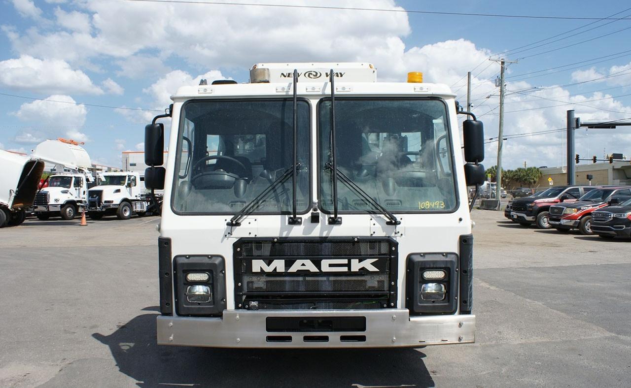 2023 Mack LR64 31 Yard New Way Side Loader Garbage Truck Tampa FL
