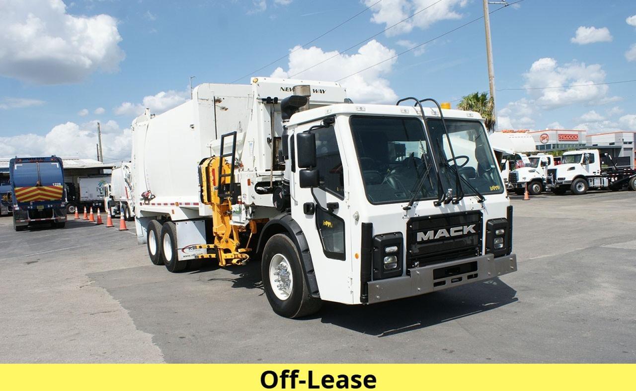 2023 Mack LR64 31 yard New Way Side Loader Garbage Truck