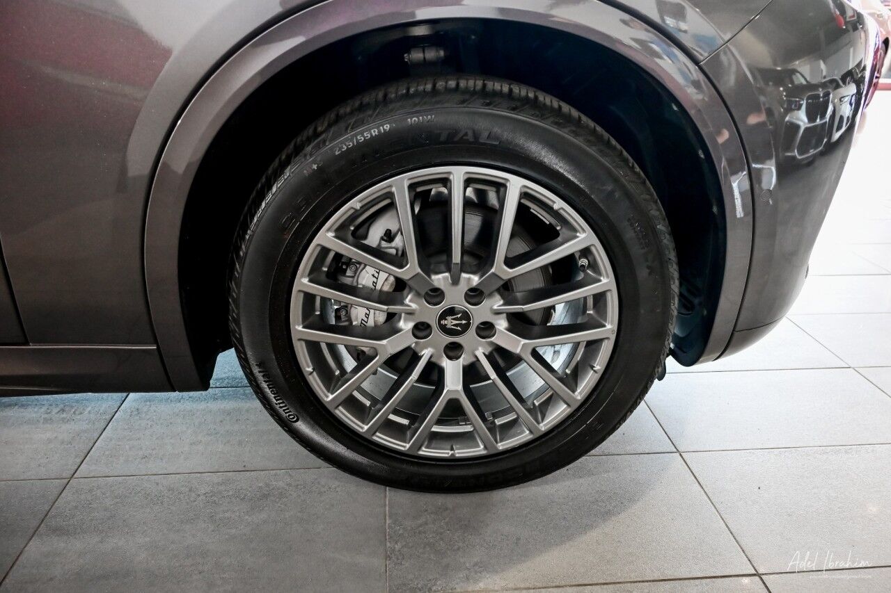 2023 Maserati Grecale GT, Pano Roof, Heated and Colled Seats, Premium Leather Springfield NJ