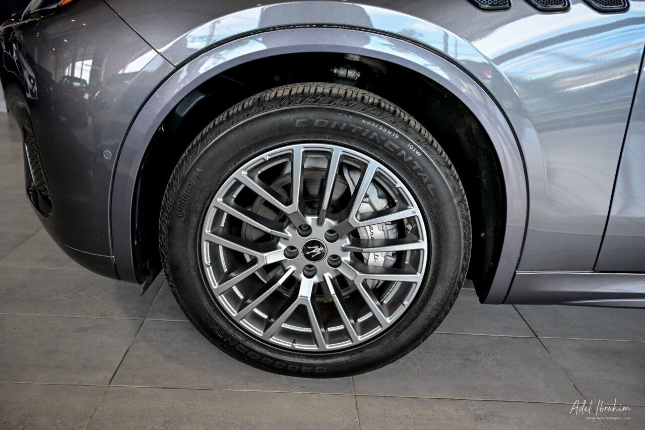 2023 Maserati Grecale GT, Pano Roof, Heated and Colled Seats, Premium Leather Springfield NJ
