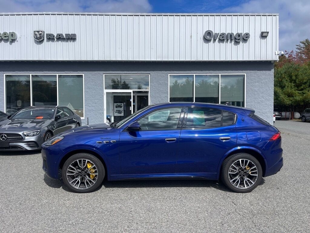 2023 Maserati Grecale Modena