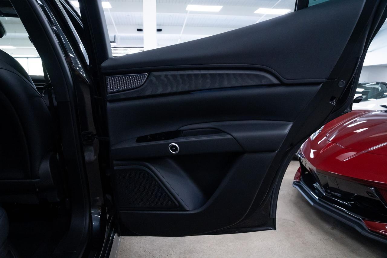 2023 Maserati Grecale Modena Sonus Faber Sound Ventilated Seats Portland OR