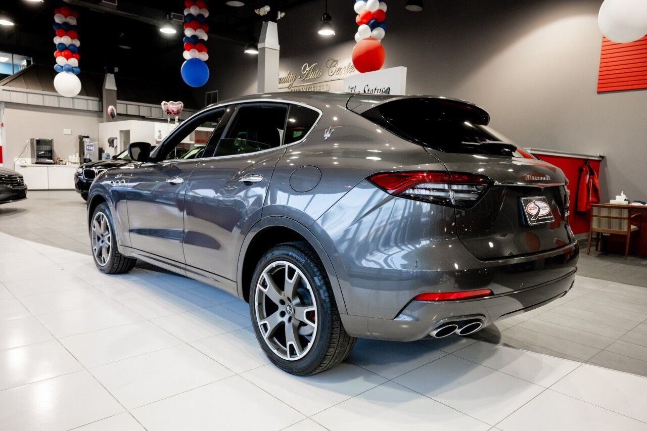 2023 Maserati Levante Base GT photo 7