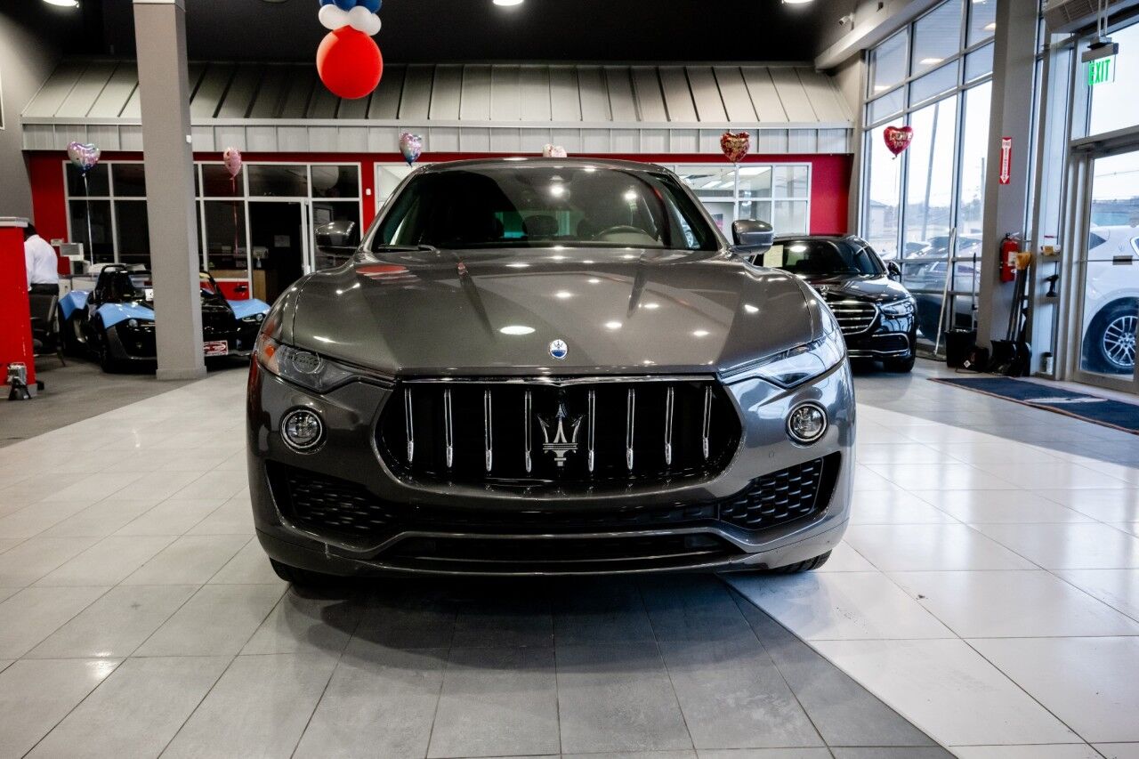 2023 Maserati Levante Base GT photo 2