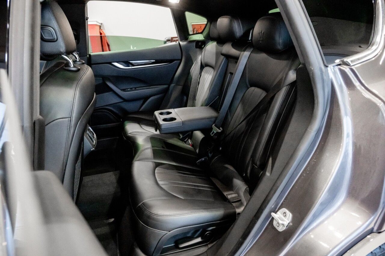 2023 Maserati Levante Base GT photo 20