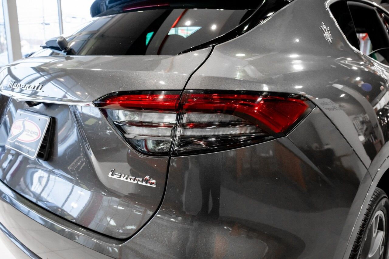 2023 Maserati Levante Base GT photo 12