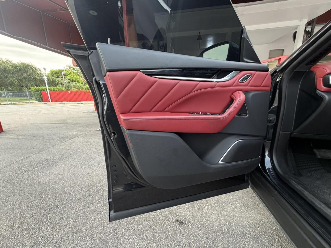 2023 Maserati Levante GT Miami FL