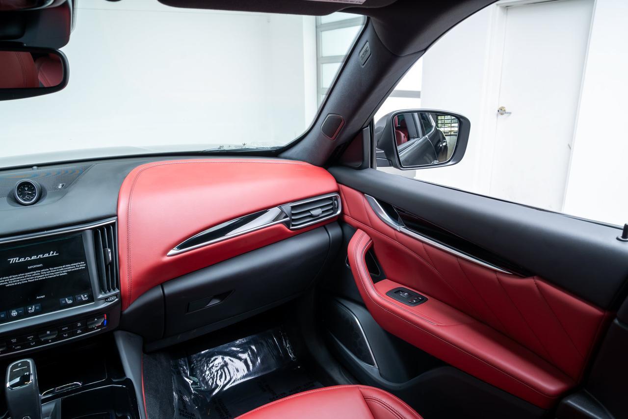 2023 Maserati Levante GT Panoramic Roof / Adaptive Cruise Portland OR