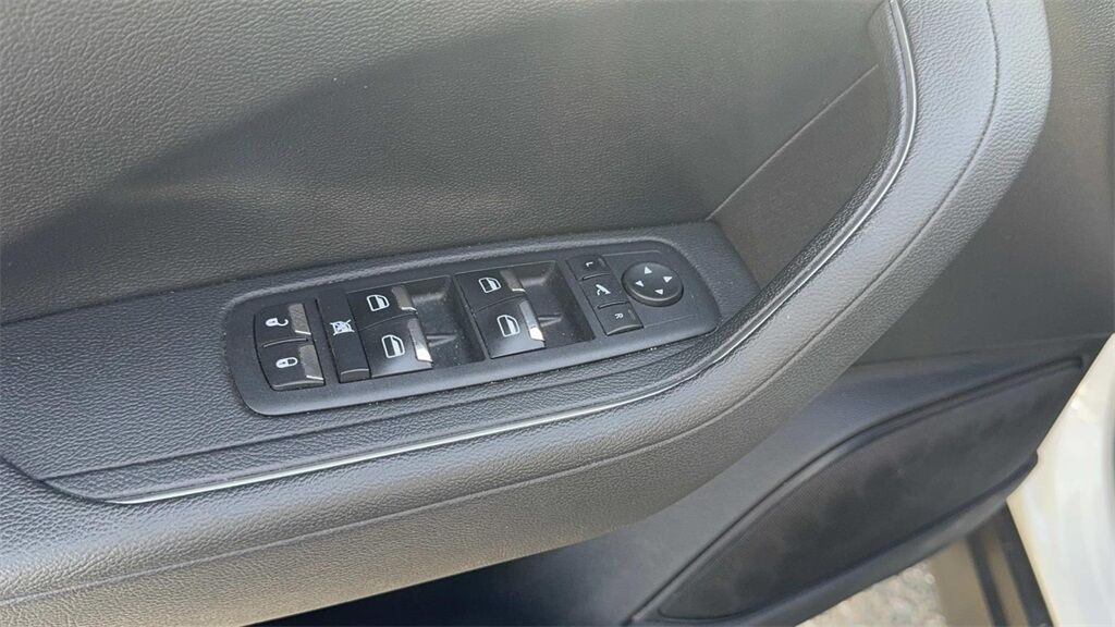 2023 Maserati Levante Modena Medford NY