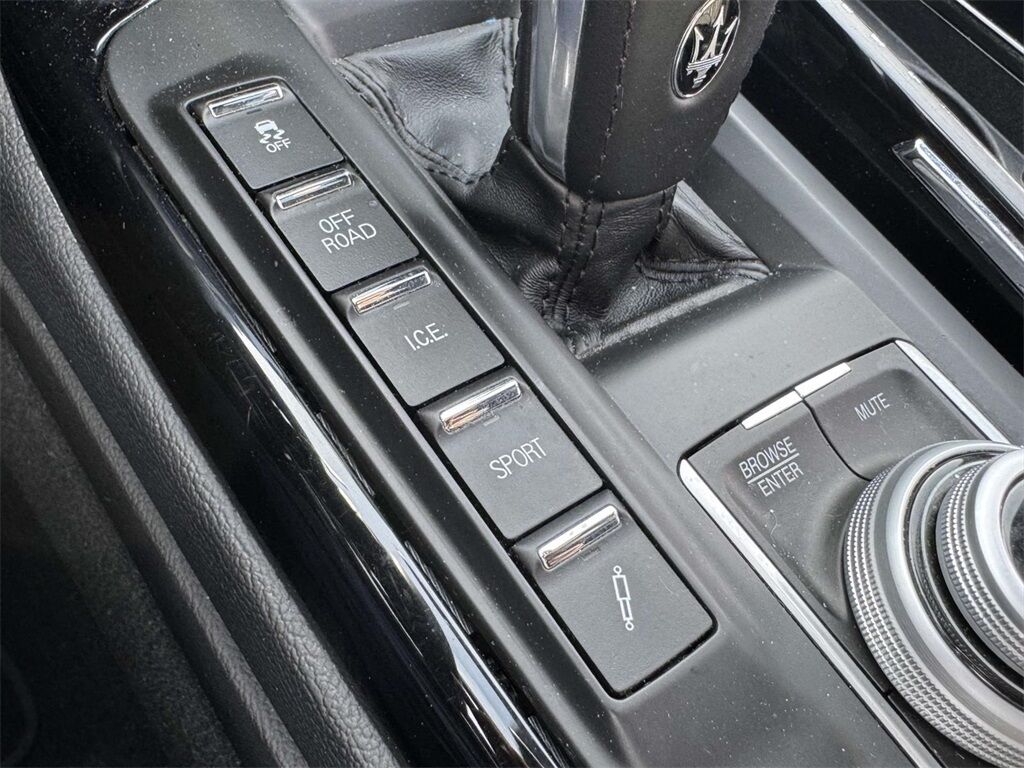 2023 Maserati Levante Modena Medford NY