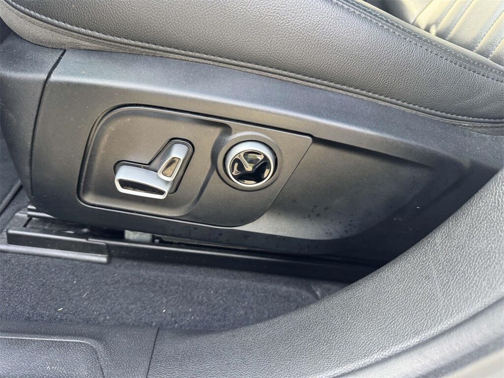 2023 Maserati Levante Modena Medford NY