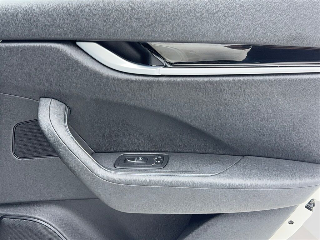 2023 Maserati Levante Modena NAV,CAM,PANO,HTD STS,BLIND SPOT,20&quot; WLS Plano TX