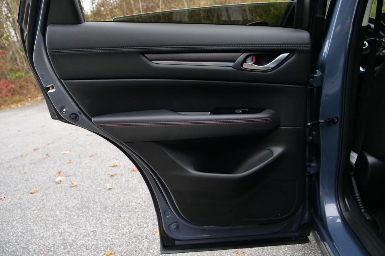 2023 Mazda CX-5 2.5 S Carbon Edition AWD / Heated Seats / Sunroof! Lincolnton NC